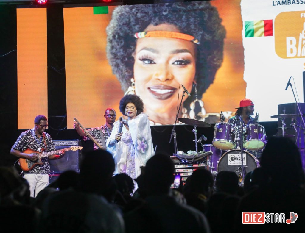 Hola Bamako - Oumou Sangaré