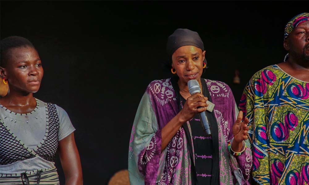 Les Couleurs du Respect - Mama Koné