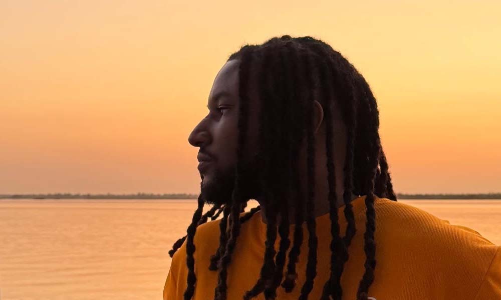 Nybe Ponzio : la photographie dans les rues de Bamako portée par les sotramas