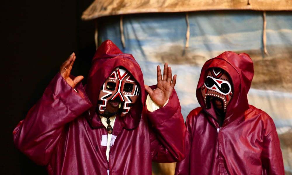 La Case du Manden - Une pièce de théâtre malienne pour la paix et l’unité