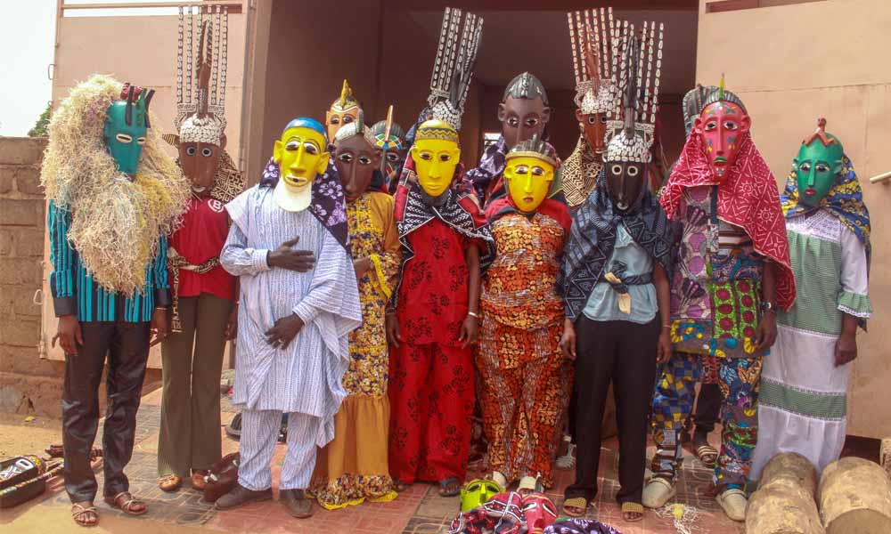 Compagnie Nama - formation aux masques traditionnels Dogon, Bambara et Mianka à Bamako
