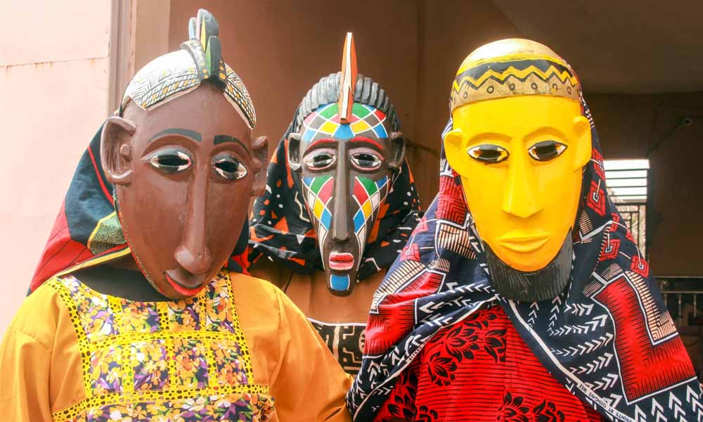 Compagnie Nama - formation aux masques traditionnels Dogon, Bambara et Mianka à Bamako