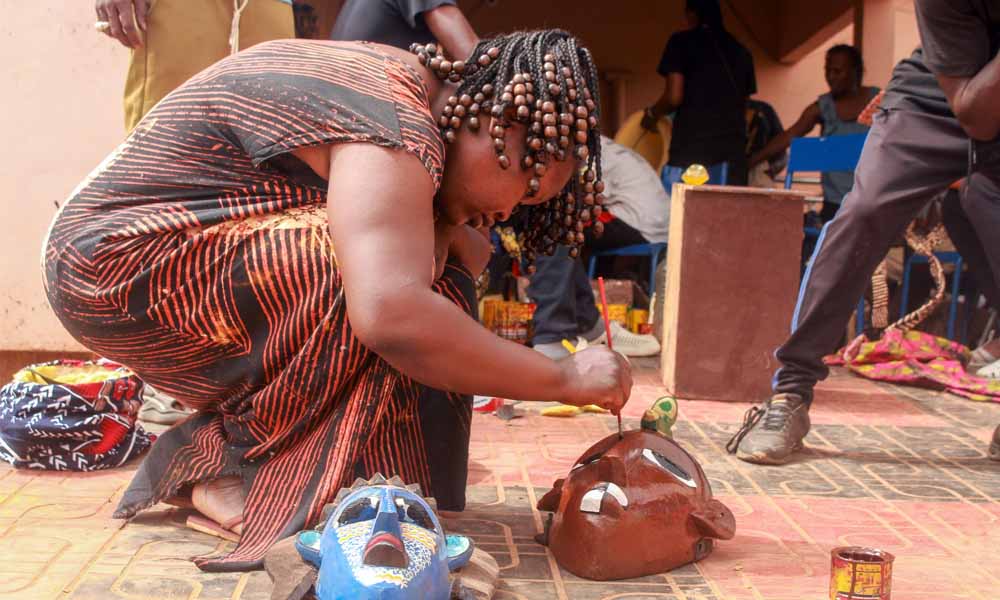 Compagnie Nama - formation aux masques traditionnels Dogon, Bambara et Mianka à Bamako