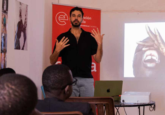 A Yamarou Photo, César Dezfuli transforme l’exil en leçon de photojournalisme